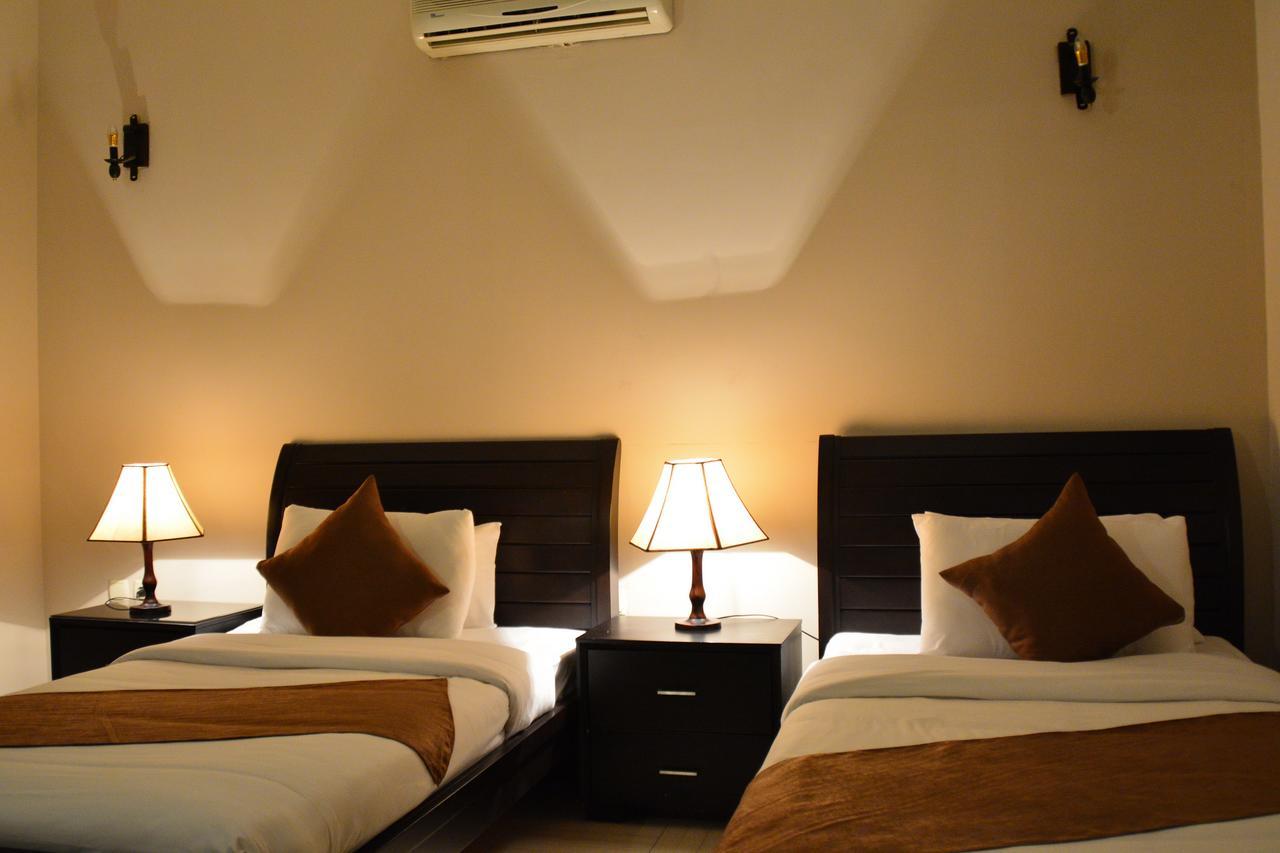 Lilium Hotel Safut Esterno foto